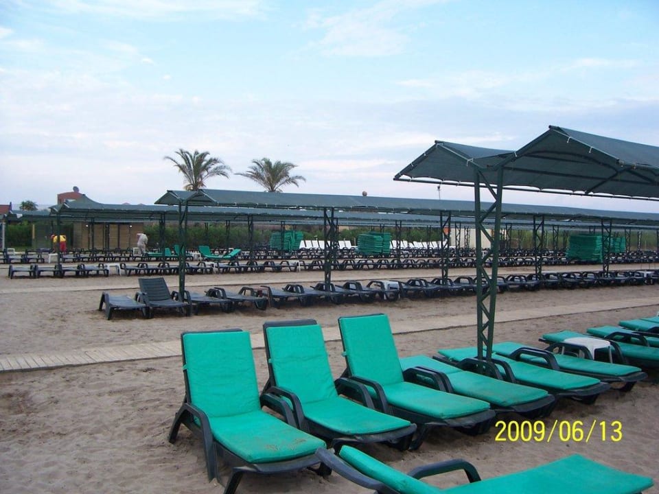 Strand & Liegen Belek Beach Resort Hotel