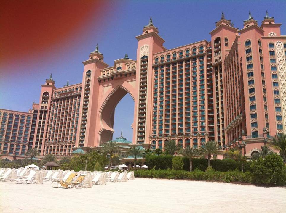 Hotelansicht von der Strandseite Atlantis, The Palm