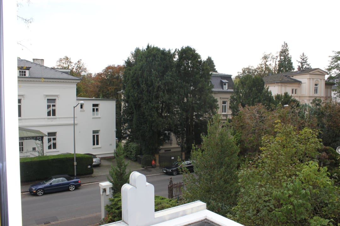 Zur Sonnenberger Strasse  Fontana Hotel Wiesbaden