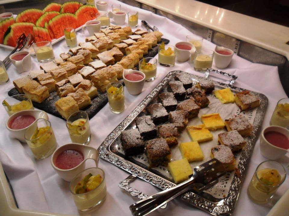 Kaffee und Kuchen nachmittags Hotel DIE SONNE