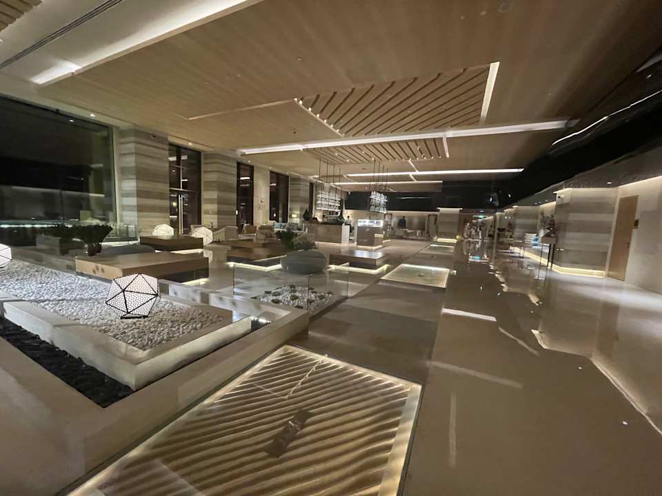 Lobby Saadiyat Rotana Resort &  Villas