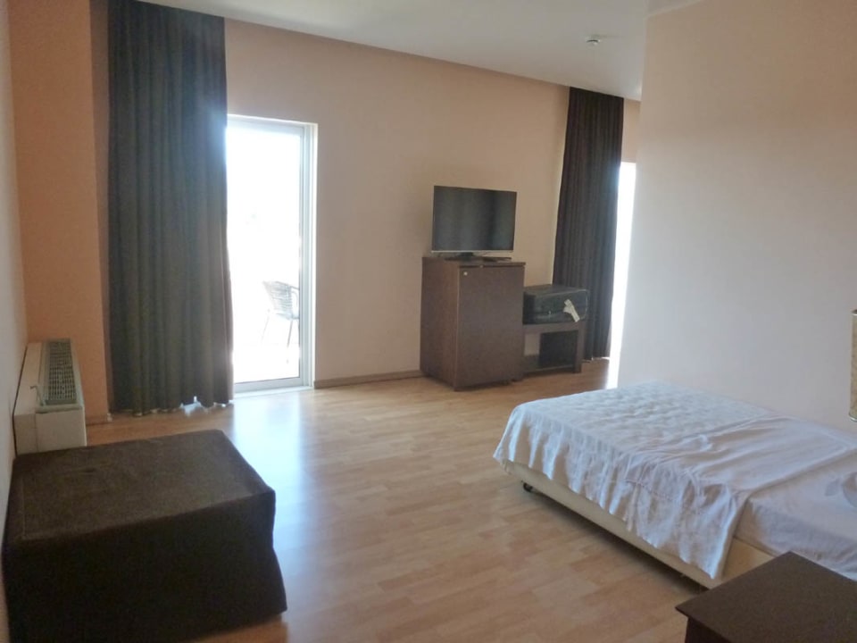 Zimmer Hotel Flisvos