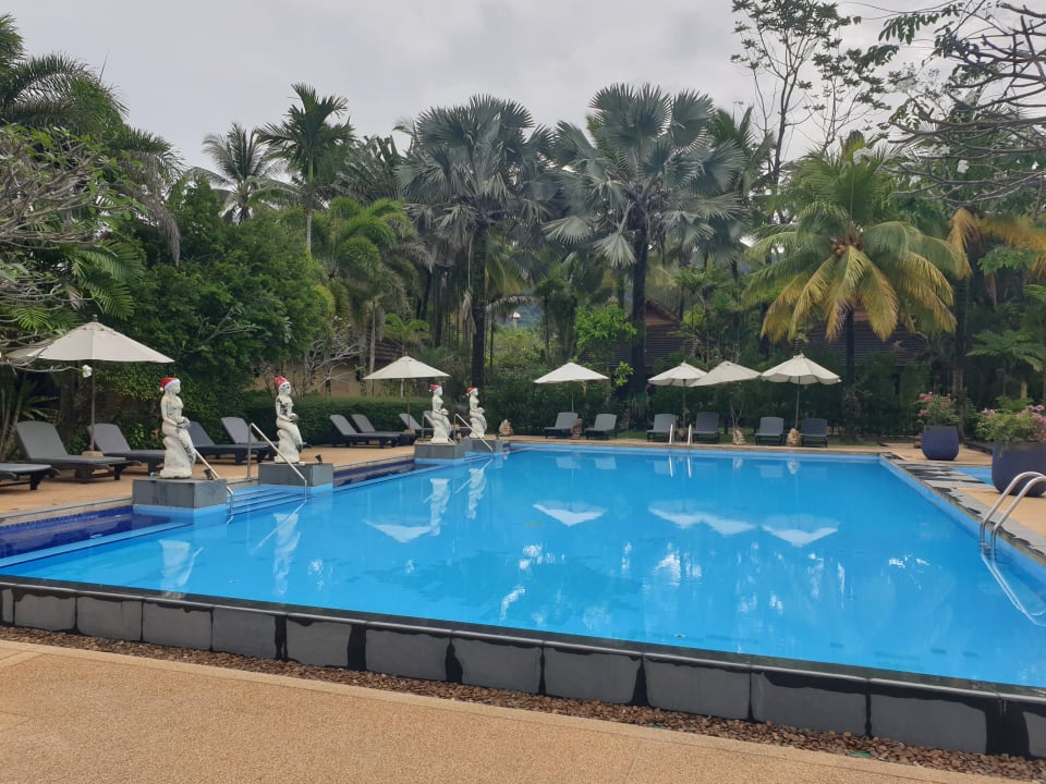 Pool Hotel Nang Thong Beach Resort 2