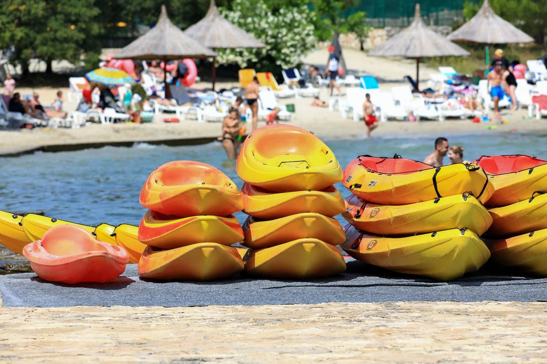 Sport & Freizeit Pine Beach Pakostane