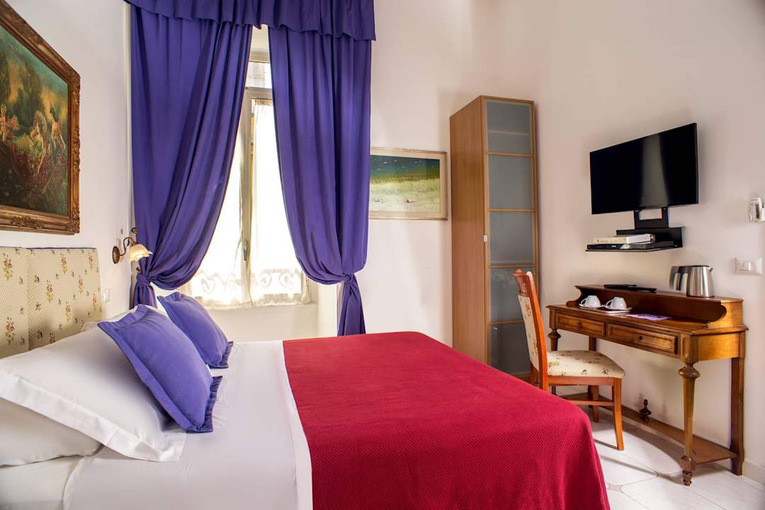 Double Room Roma Central Guest House