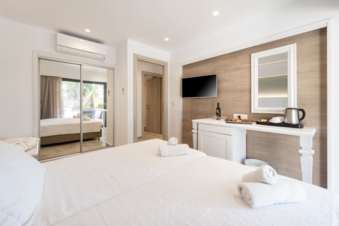 Zimmer Apollon Hotel