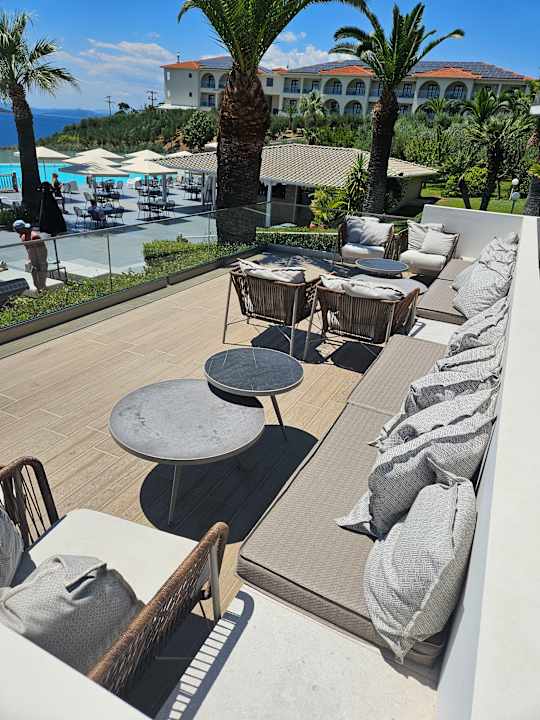 Gartenanlage Akrathos Beach Hotel