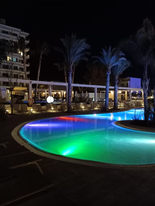 Pool BG Hotel Caballero