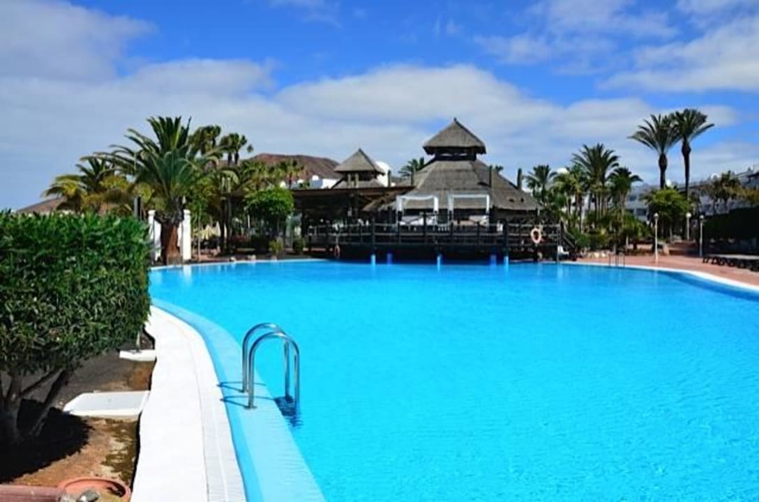 Tolle Poolanlage H10 Timanfaya Palace - Adults only