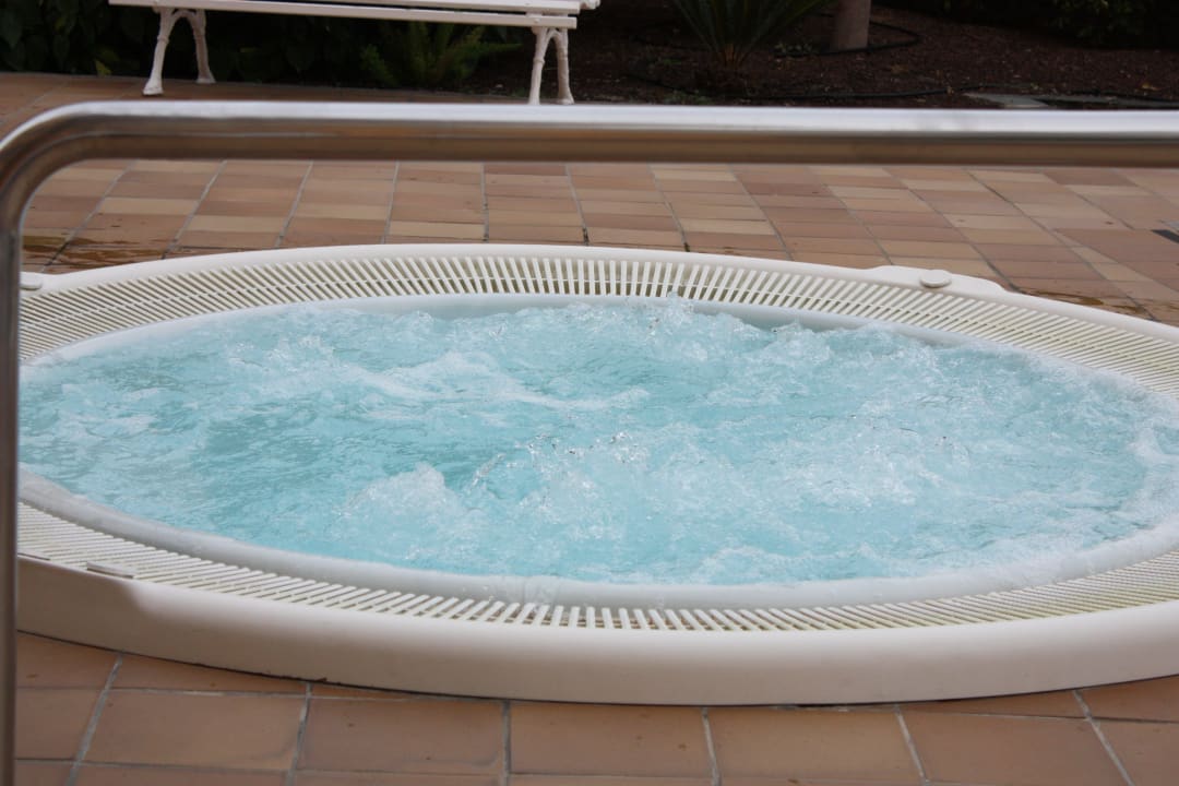 Whirlpool allsun Hotel Lucana