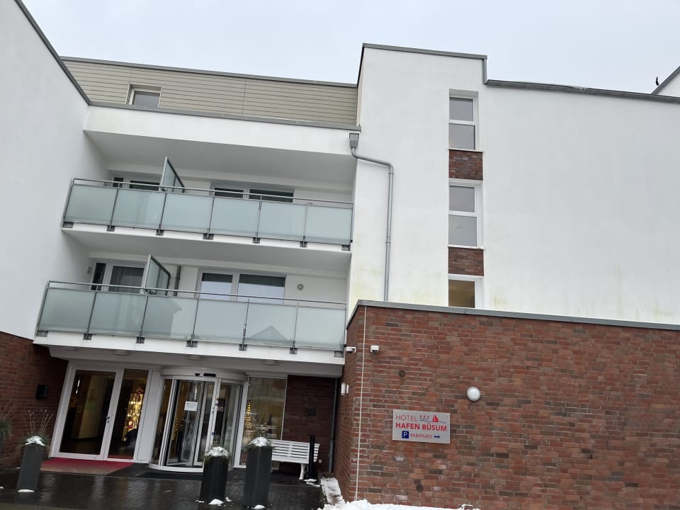 Außenansicht Hotel Hafen Büsum