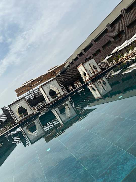 Pool Jacaranda Luxury Resort