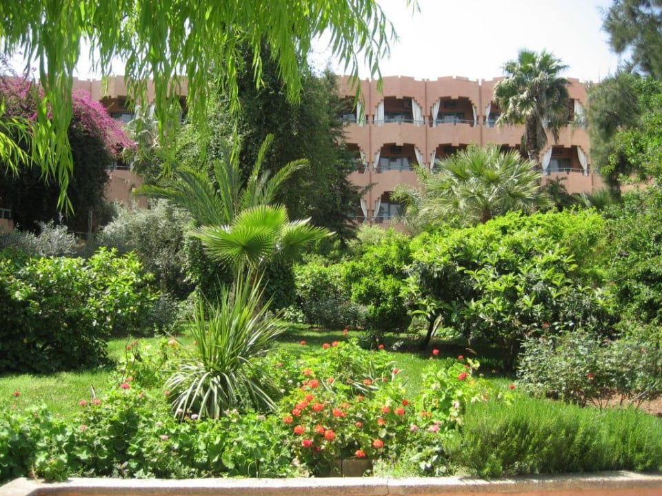 Hotel vom Garten her Hotel Le Tazarkount