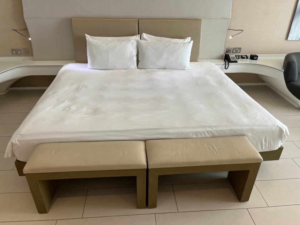 Zimmer W Abu Dhabi - Yas Island