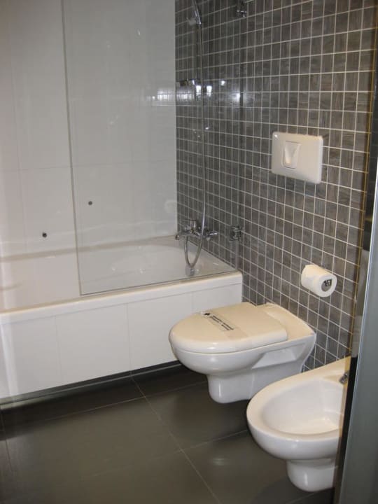 Badezimmer Hotel H10 Roma Città