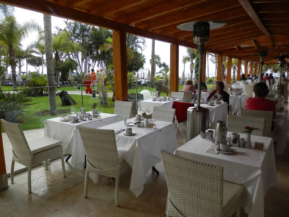 Außenbereich des Restaurantes Hipotels Natura Palace