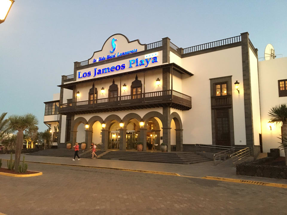 Außenansicht Seaside Hotel Los Jameos