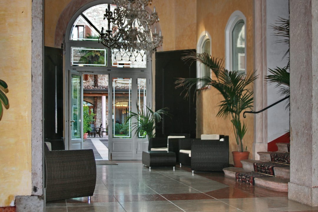 Lobby Hotel Antico Monastero