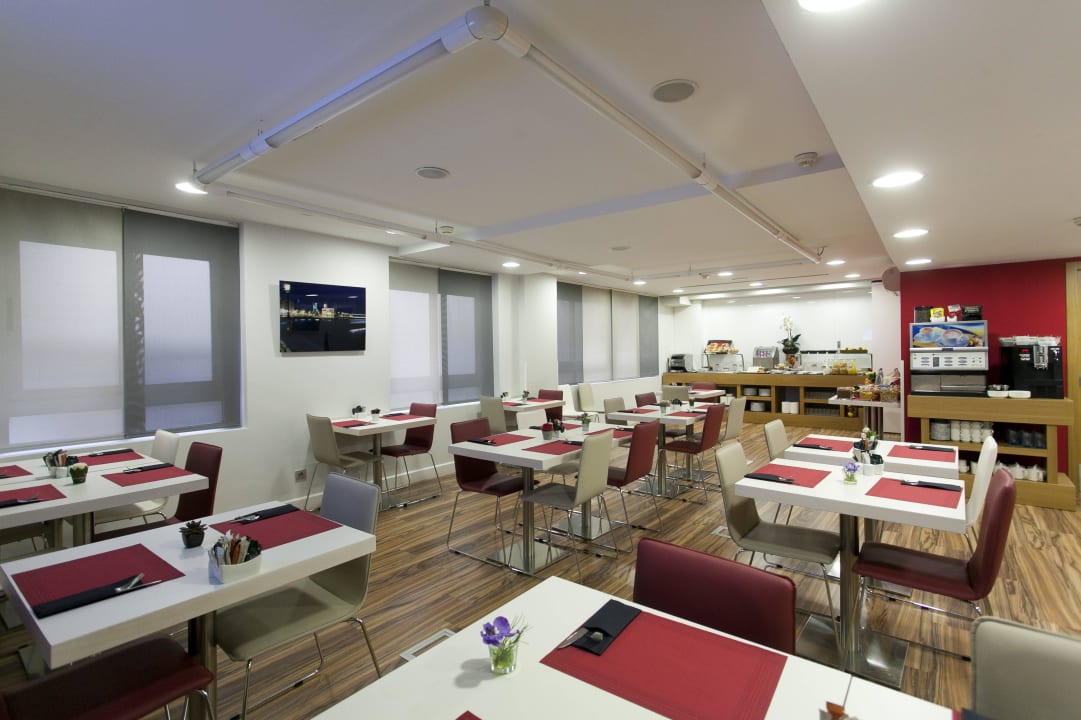 Buffet Desayunos Aparto Suite Muralto