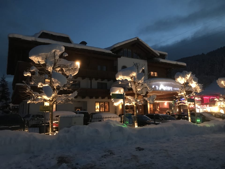 Außenansicht Alpines Gourmet Hotel Montanara