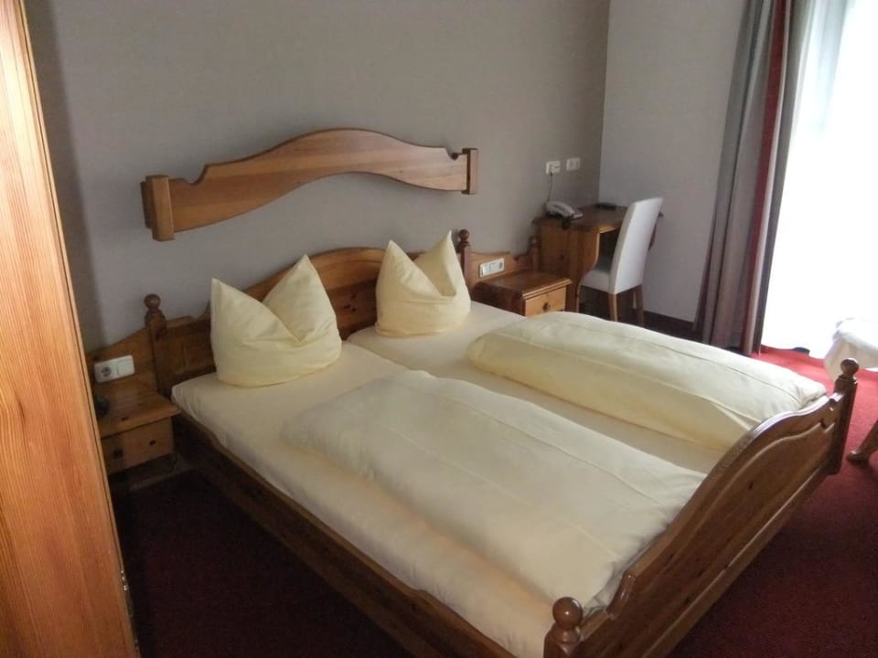 Eines der Zimmer Boutique House happYellow