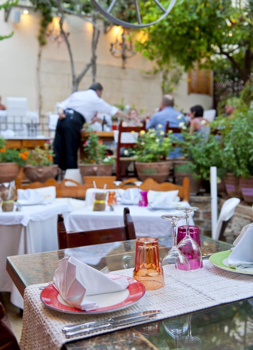 Avli Restaurant Avli Lounge Apartments