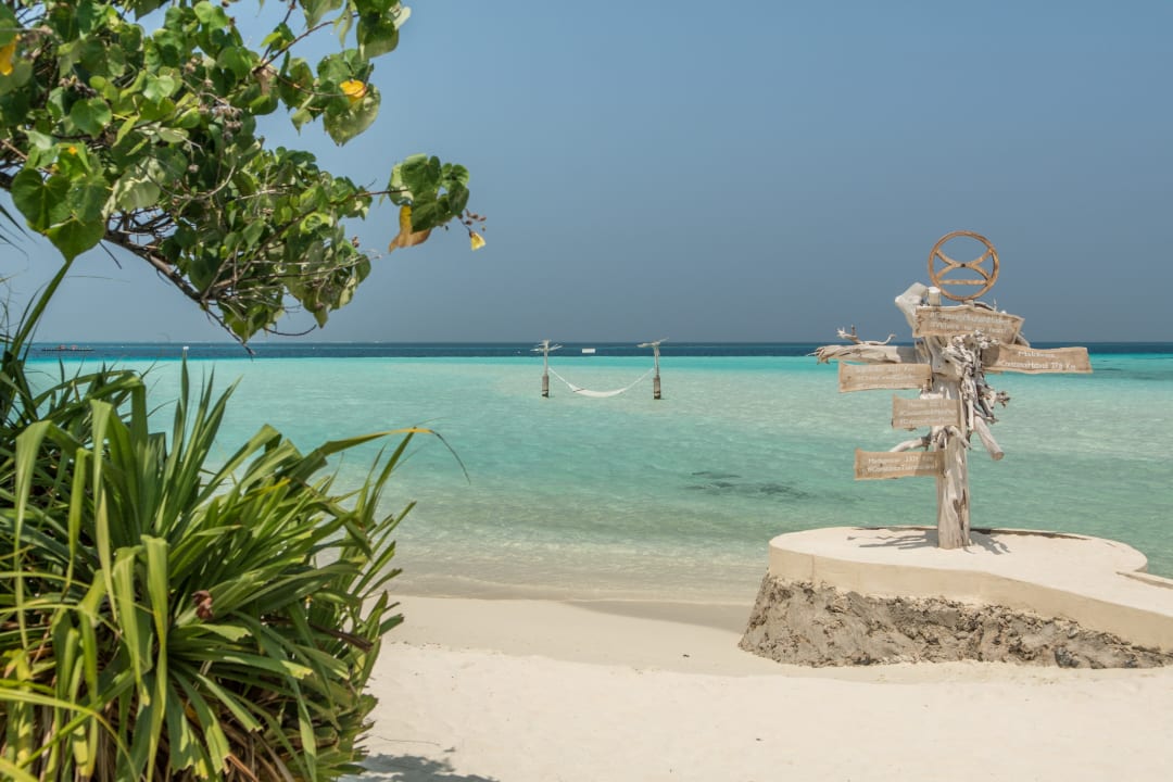 Strand Constance Moofushi Maldives