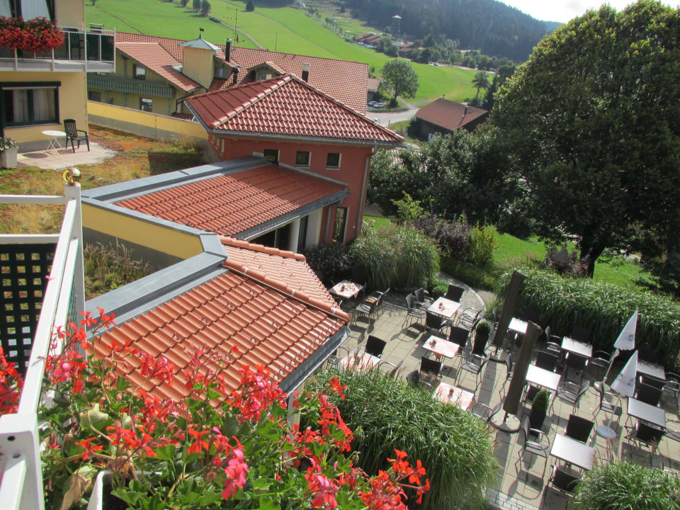 Zweite Straße oben erkennbar Hotel Reinerhof