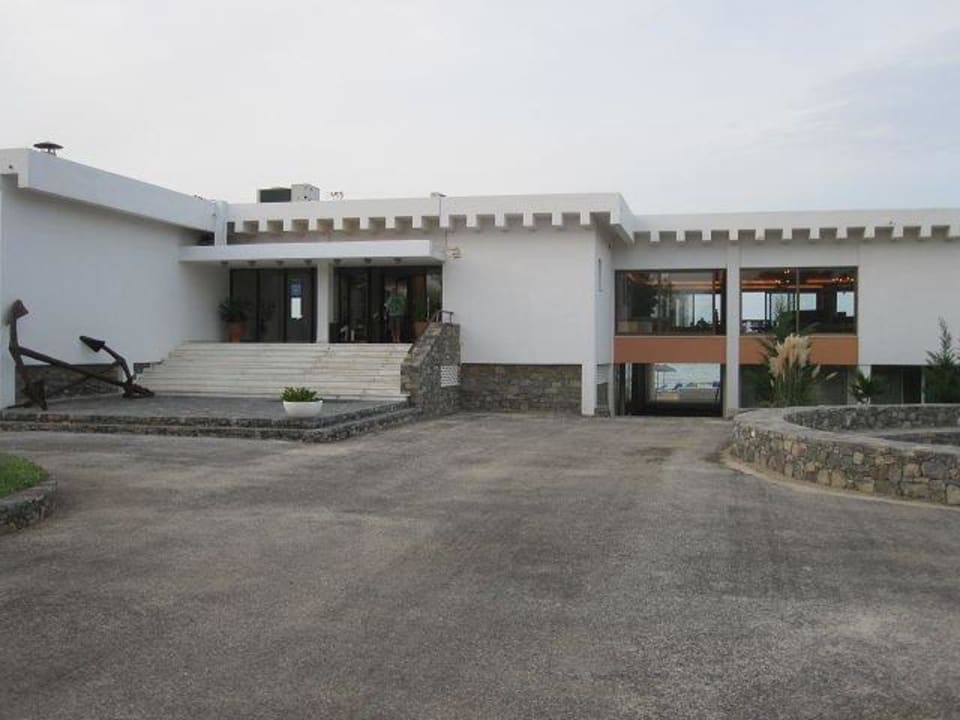 Hinter dem Restaurant ist das Meer Civitel Creta Beach