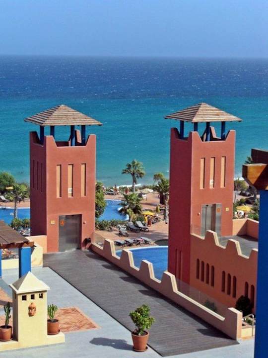 Fahrstühle zum Poolbereich H10 Tindaya