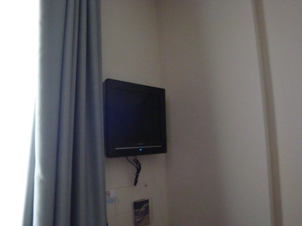 Moderner TV Hotel Vienna Jesolo