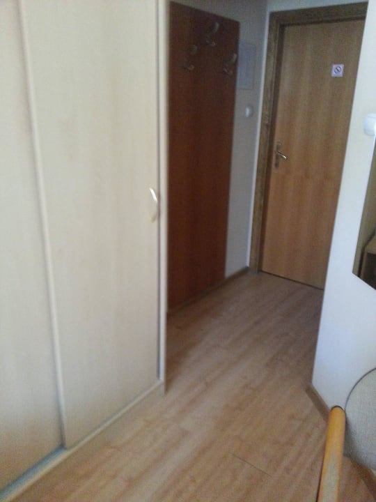 Dwuosobowy pokój Sanatorium Szpital Uzdrowiskowy Jan Kazimierz