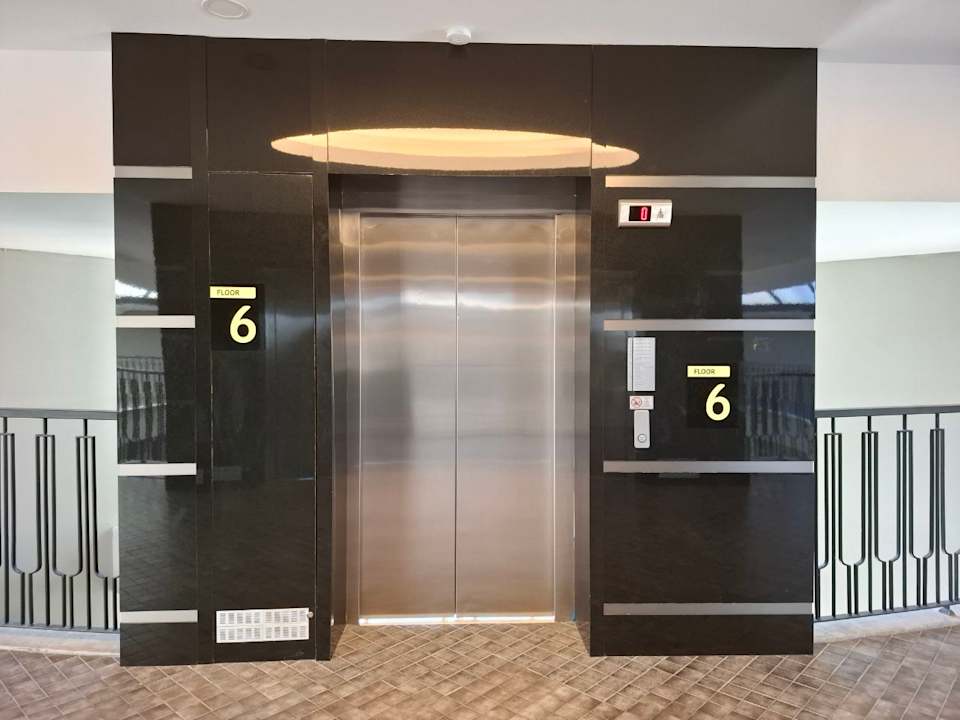 Lobby Arnor de Luxe Hotel & Spa