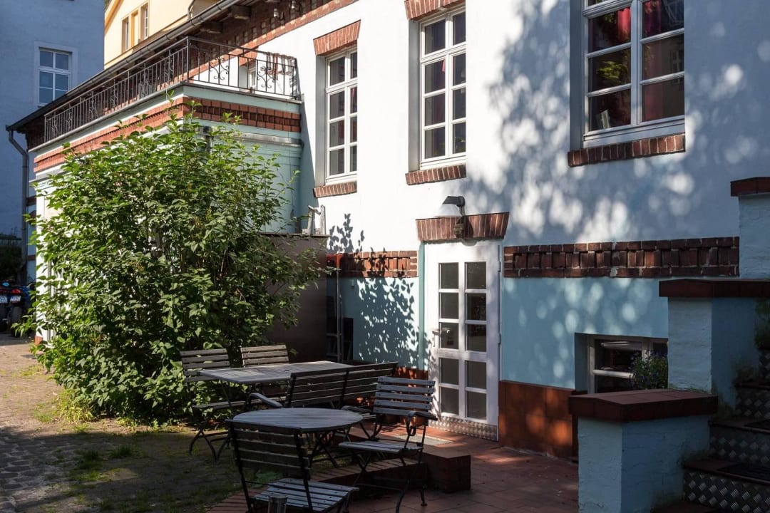 Innenhof  Remise Blumberg, Das kleine Haus im Hof