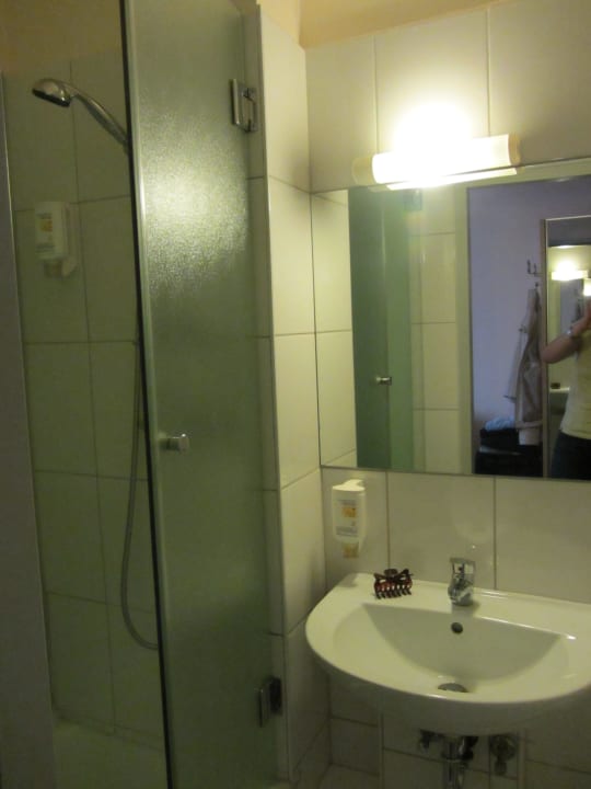 Bad PLAZA INN Hamburg Moorfleet