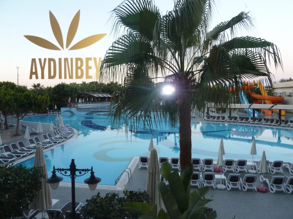 Blick von der Terrasse der Irish Bar Aydinbey Kings Palace & Spa