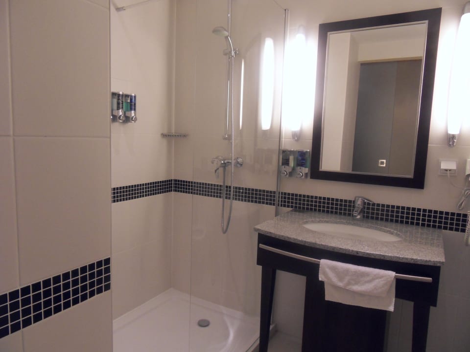 - Hampton by Hilton Berlin City West