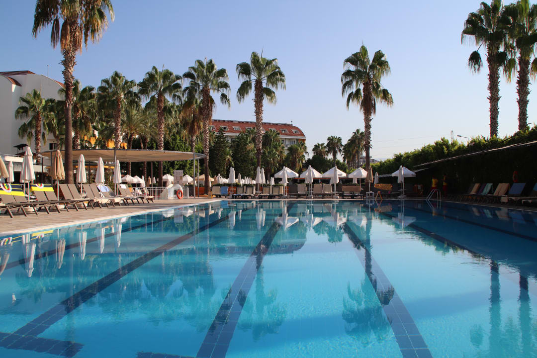 Pool Hane Family Resort