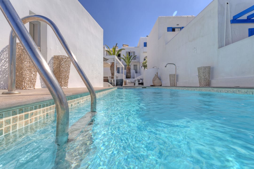 Pool Lilly Residence All Suites Hotel