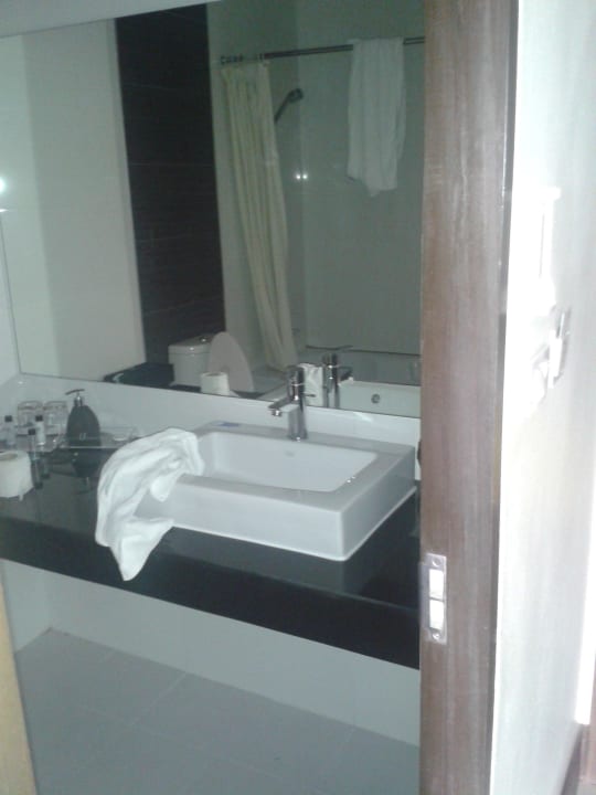 Bad Hotel Crystal Suite