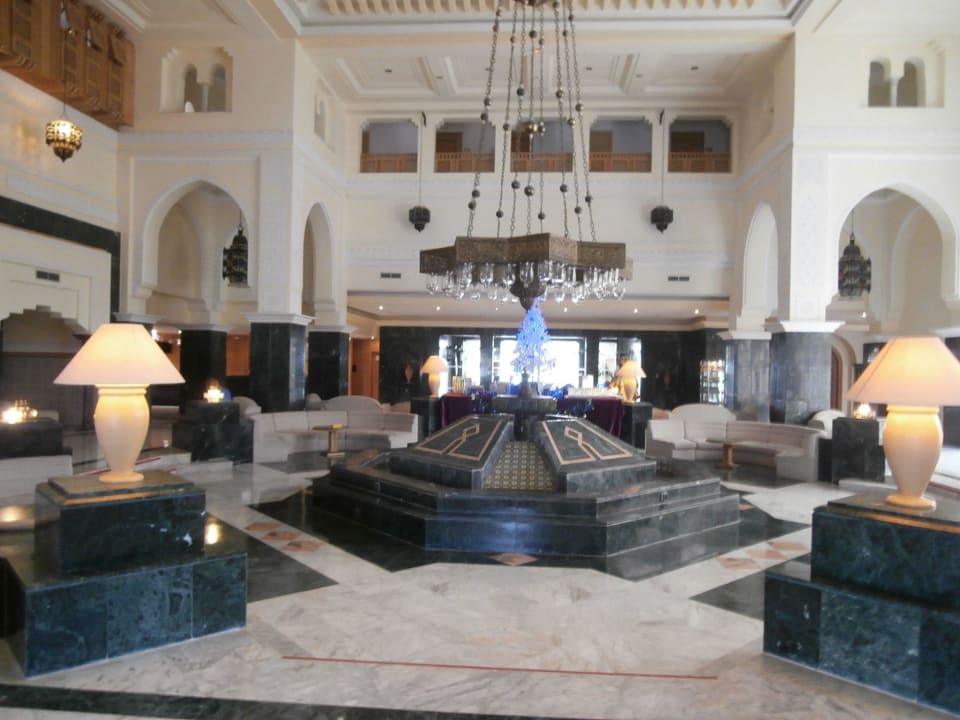 Brunnen in der Lobby Djerba Golf Resort & Spa