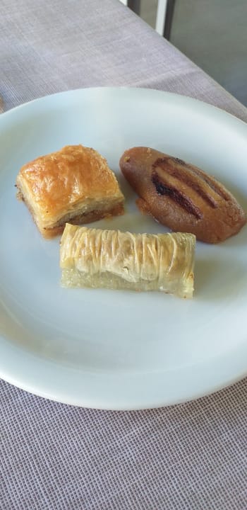 Gastro Melas Resort Hotel