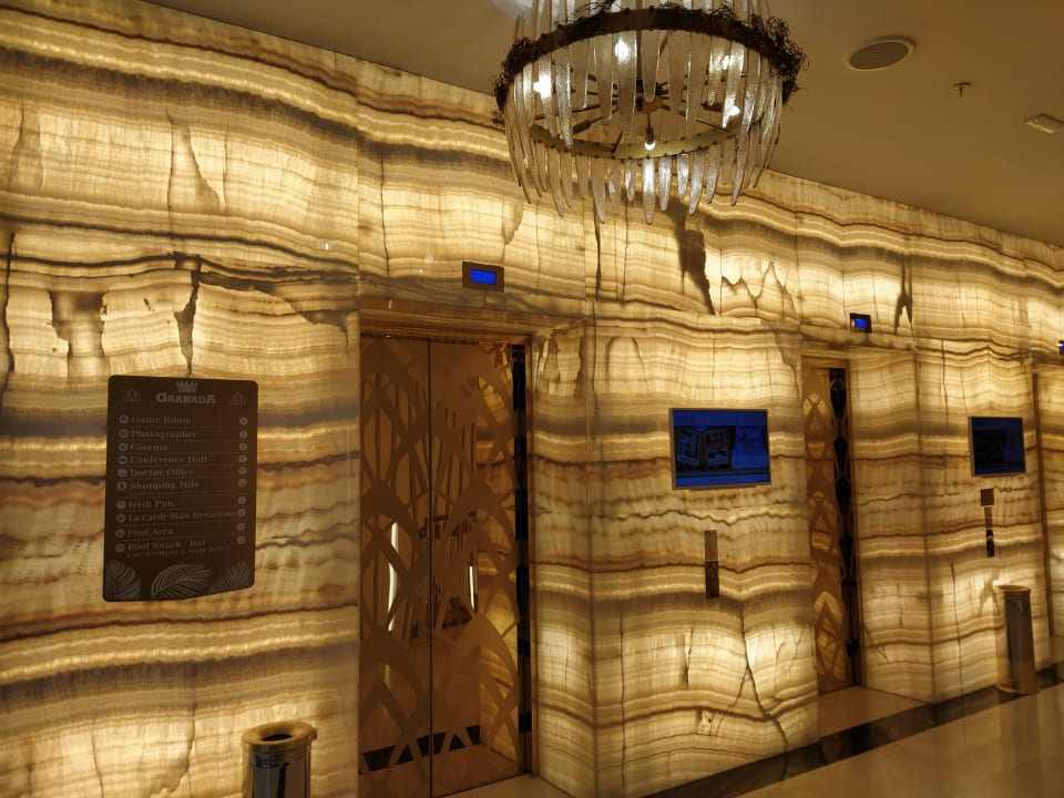 Lobby Granada Luxury Beach