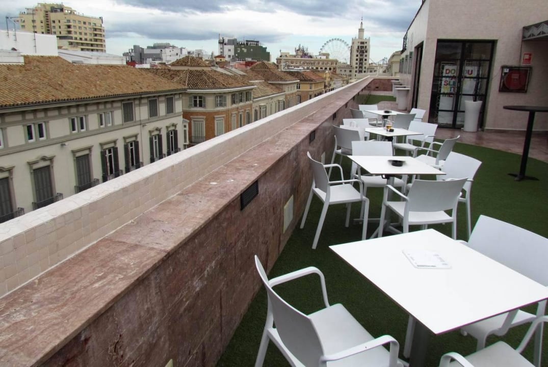 Rooftop bar Room Mate Larios