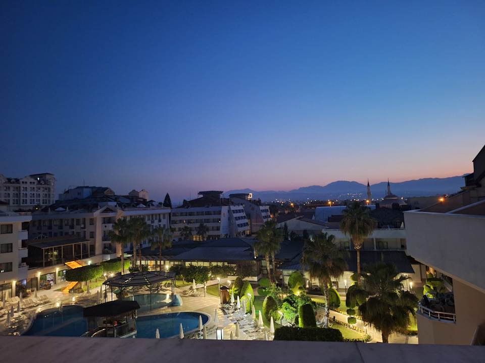 Pool Grand Seker Hotel