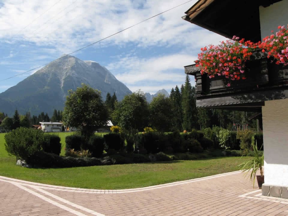 Haus Waldruh mit Garten Apartments Haus Waldruh