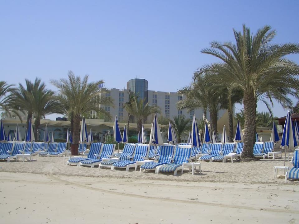 Strand Hilton Abu Dhabi Radisson Blu Hotel & Resort Abu Dhabi Corniche