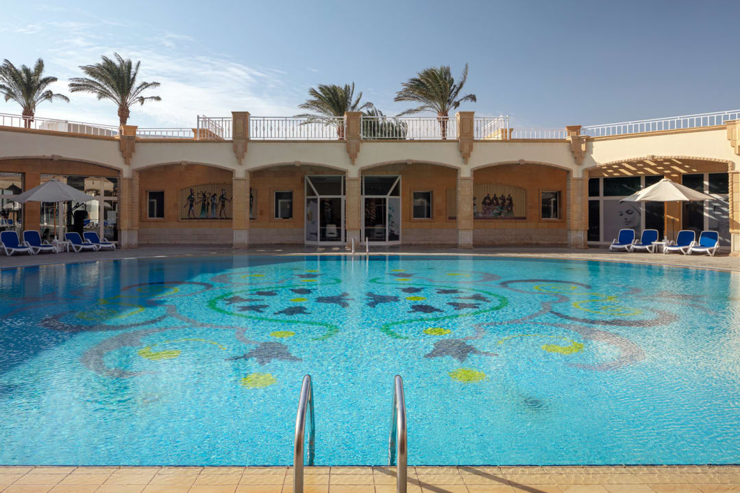 Pool Palm Royale Resort - Soma Bay