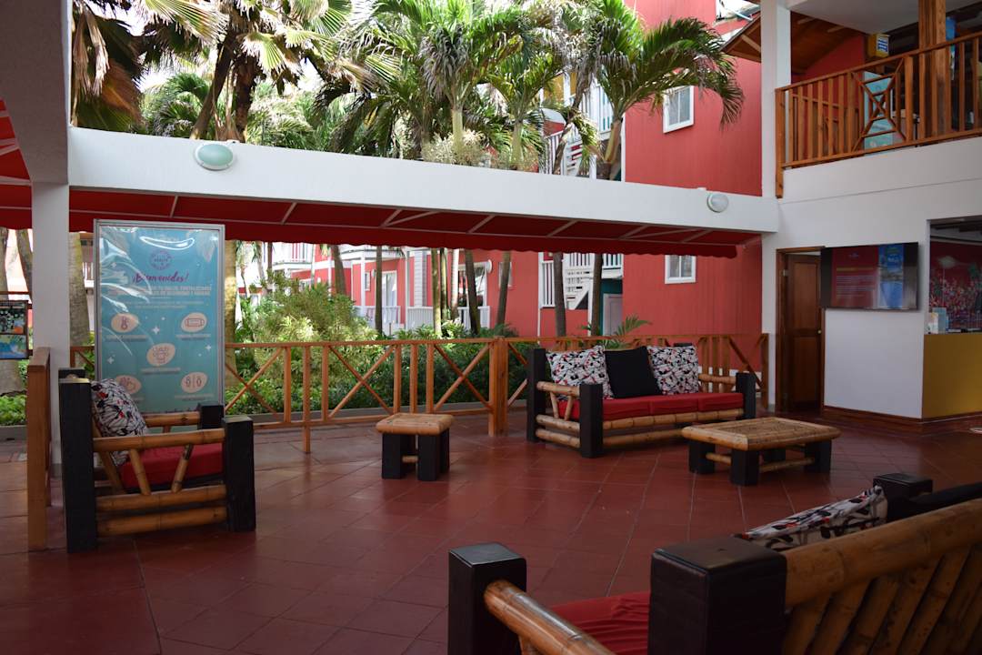 Lobby Decameron San Luis