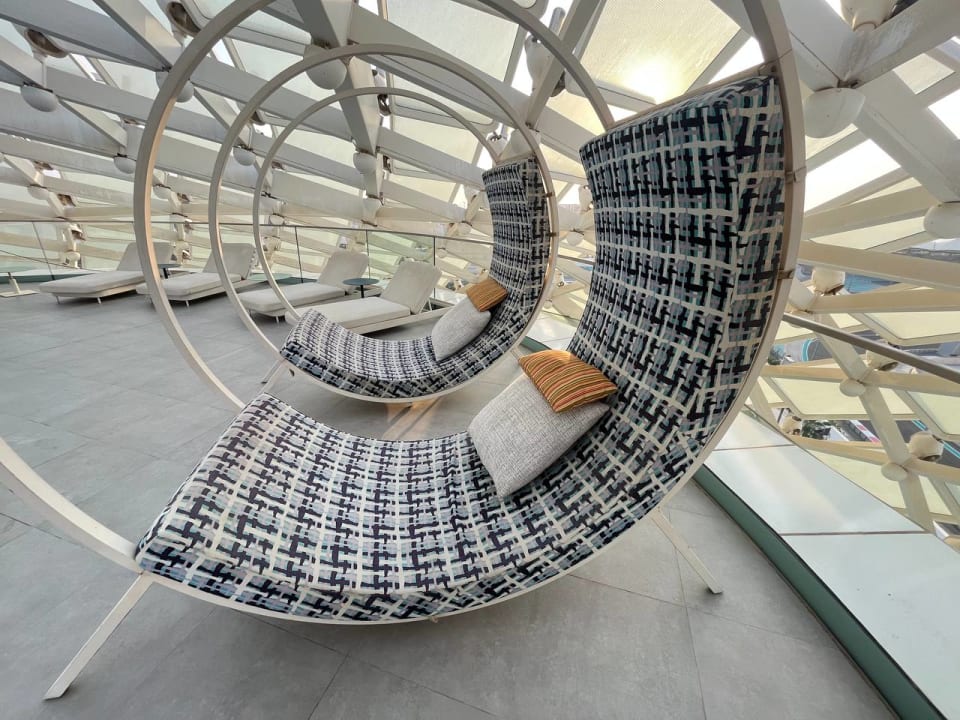 Pool W Abu Dhabi - Yas Island